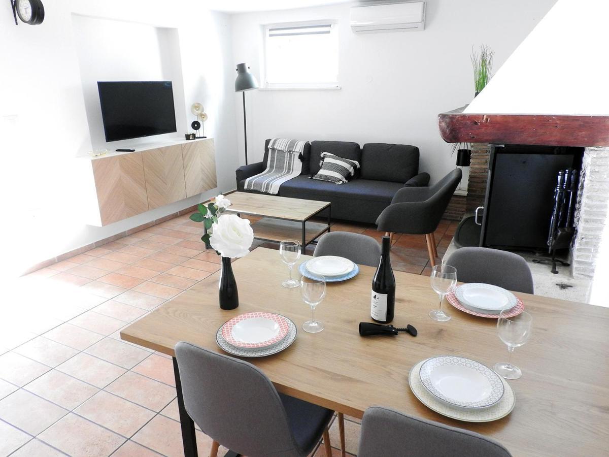 Apartment Lu, Stinjan - Pula Exterior photo